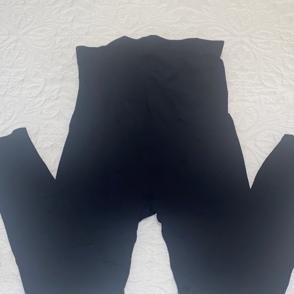 Isabel Maternity by Ingrid & Isabel Classic Maternity Black Leggings - Picture 5 of 5